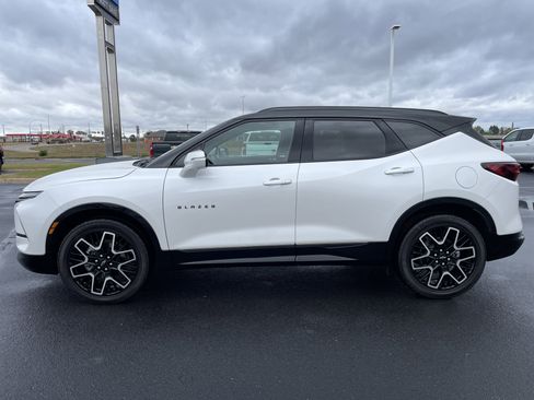 Certified 2024 Chevrolet Blazer RS w/ Driver Confidence II Package image 2