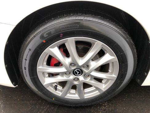 Used 2015 MAZDA MAZDA3 i Grand Touring image 10