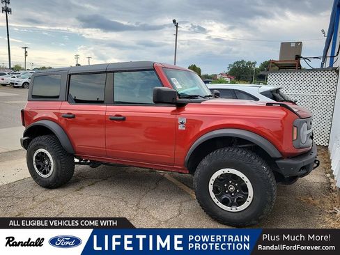 Used 2023 Ford Bronco Big Bend w/ Sasquatch Package AWD/4WD image 1