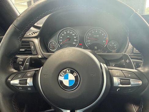 Used 2015 BMW M4 Convertible RWD image 17