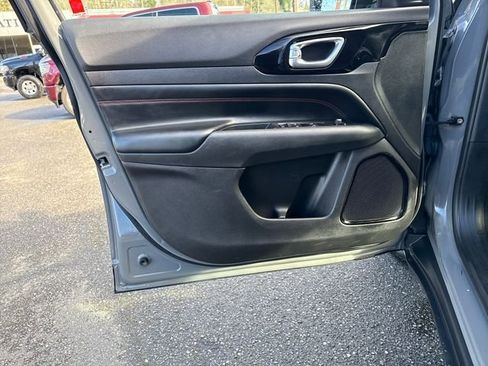 Used 2022 Jeep Compass Trailhawk image 20