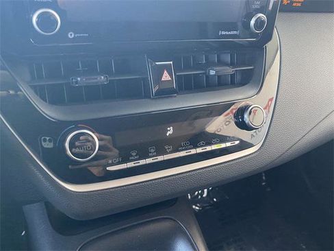 Certified 2022 Toyota Corolla LE FWD image 19