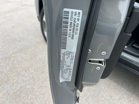 Used 2021 Jeep Cherokee Limited AWD/4WD image 16