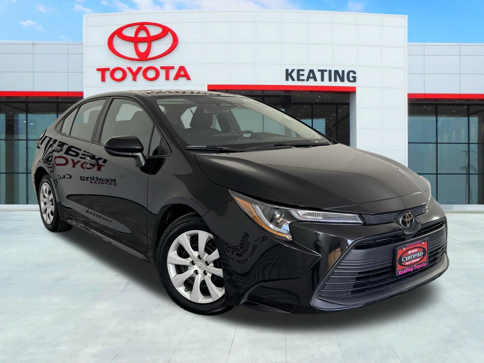 Certified 2025 Toyota Corolla LE FWD image 2