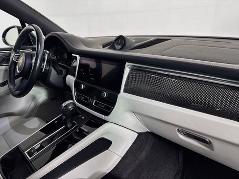 Used 2023 Porsche Macan S AWD/4WD image 48