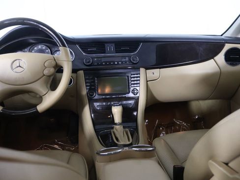 Used 2007 Mercedes-Benz CLS 550 image 32