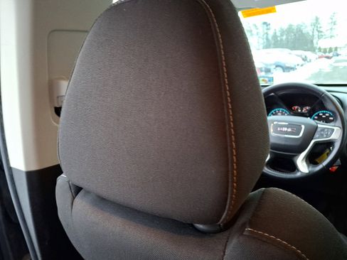 Used 2018 GMC Canyon SLE w/ SLE Convenience Package image 13