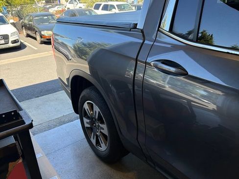 Used 2017 Honda Ridgeline RTL image 5