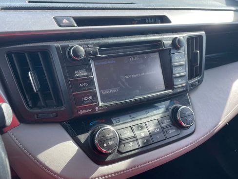 Used 2017 Toyota RAV4 XLE image 7