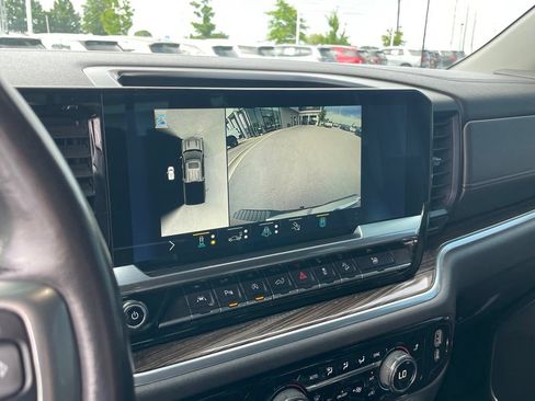 Used 2022 Chevrolet Silverado 1500 RST AWD/4WD image 17