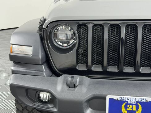 Used 2020 Jeep Wrangler Unlimited Sport AWD/4WD image 4