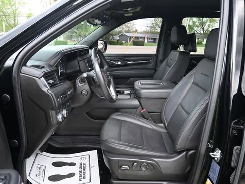 Used 2021 GMC Yukon Denali w/ Denali Ultimate Package image 28