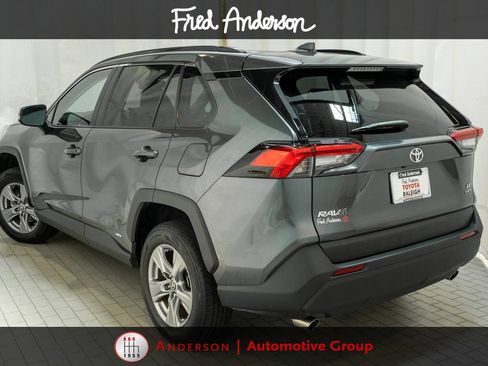 Used 2025 Toyota RAV4 LE AWD/4WD image 3
