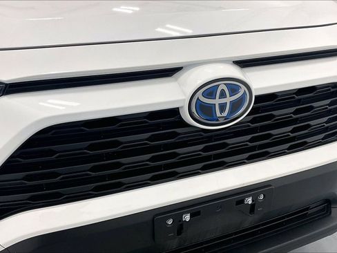 Used 2024 Toyota RAV4 XLE w/ Convenience Package AWD/4WD image 29