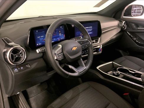 Used 2026 Chevrolet Equinox LT FWD image 15