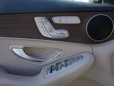 Certified 2020 Mercedes-Benz C 300 4MATIC Sedan image 10
