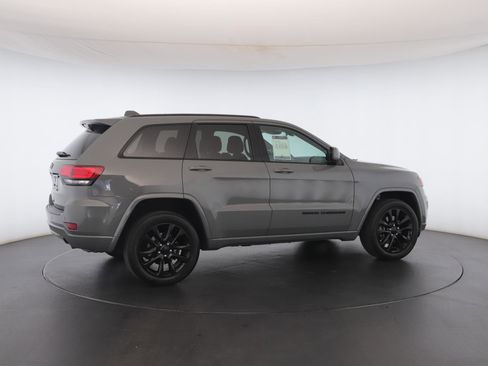 Used 2021 Jeep Grand Cherokee Laredo X image 32