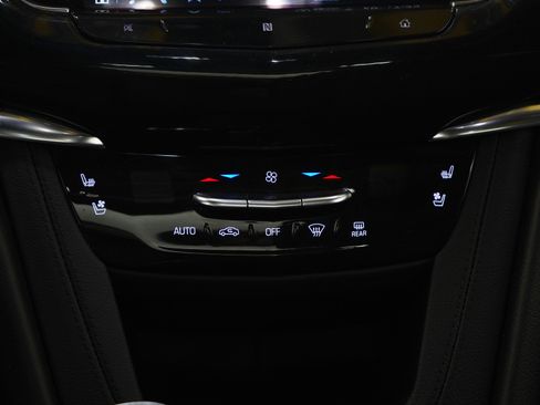 Used 2021 Cadillac XT6 Sport image 22