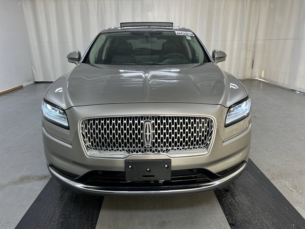 Used 2023 Lincoln Nautilus Reserve w/ Equipment Group 201A AWD/4WD image 3