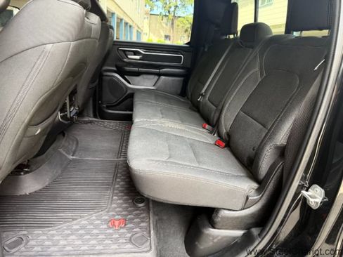 Used 2019 RAM 1500 Big Horn AWD/4WD image 16