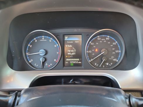 Used 2017 Toyota RAV4 XLE image 31