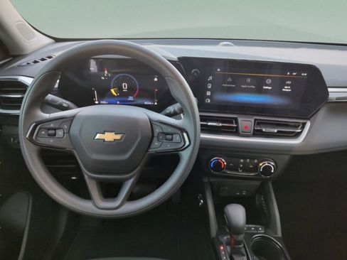 Used 2026 Chevrolet TrailBlazer LS w/ LS Convenience Package FWD image 14