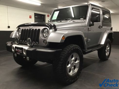 Used 2014 Jeep Wrangler Sahara w/ Dual Top Group AWD/4WD image 5