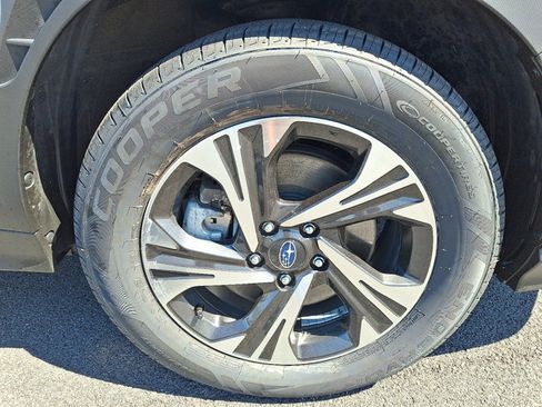 Certified 2024 Subaru Crosstrek 2.0i Premium AWD/4WD image 9
