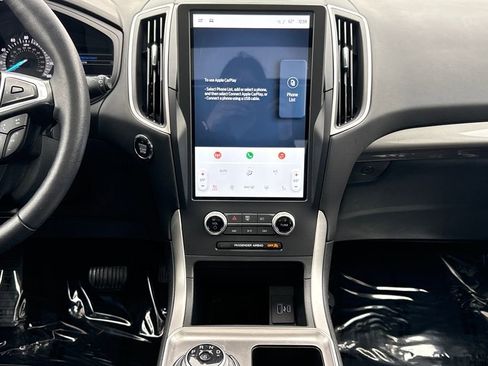 Certified 2024 Ford Edge SEL w/ Convenience Package image 15