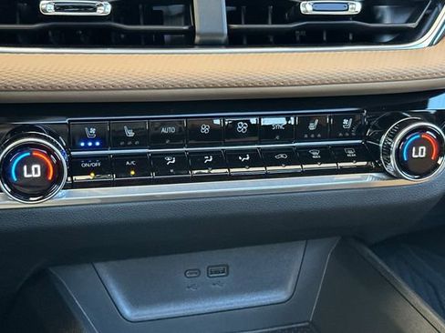 New 2026 Chevrolet Equinox ACTIV w/ Convenience Package III image 27