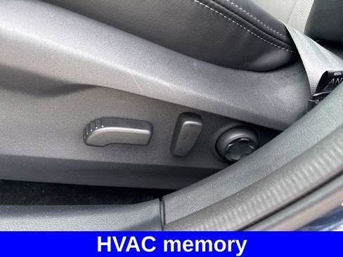 Used 2025 Subaru Outback Limited image 18