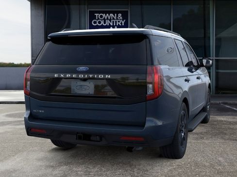 New 2026 Ford Expedition Active AWD/4WD image 8
