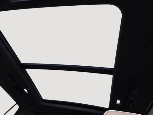 Used 2021 Chevrolet Tahoe Premier w/ Premium Package image 23