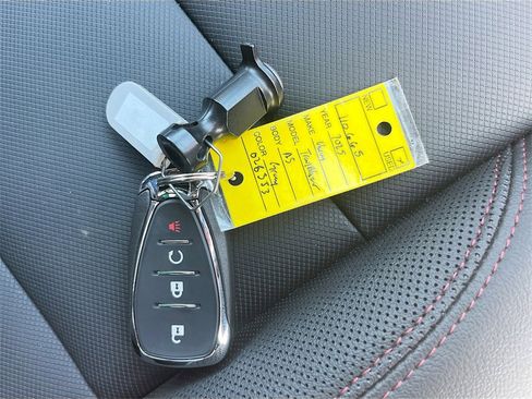 Used 2025 Chevrolet TrailBlazer RS w/ Driver Confidence Package image 32