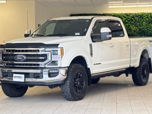Certified 2021 Ford F350 Lariat w/ Tremor Off-Road Package image 8