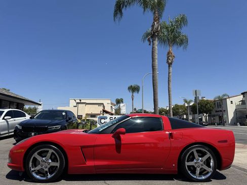 Used 2007 Chevrolet Corvette Coupe w/ Preferred Equipment Group image 2