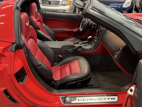 Used 2013 Chevrolet Corvette Grand Sport w/ 2LT Preferred Equipment Group RWD image 35