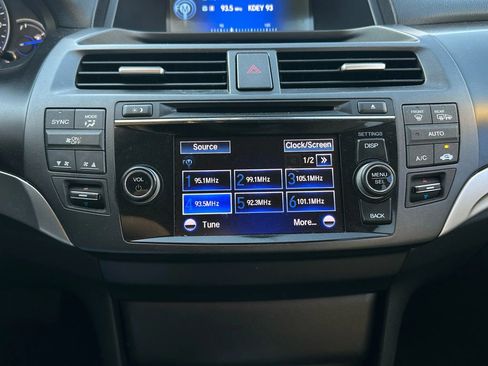 Used 2015 Honda Crosstour EX-L image 23