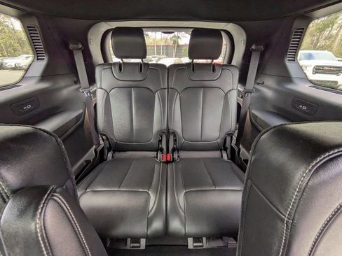 Used 2024 Jeep Grand Cherokee L Limited w/ Luxury Tech Group II image 14