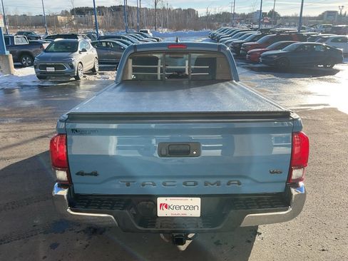 Used 2019 Toyota Tacoma 4x4 Access Cab image 6