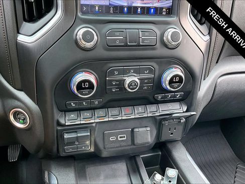 Used 2020 GMC Sierra 1500 AT4 w/ Off-Road Performance Package AWD/4WD image 17