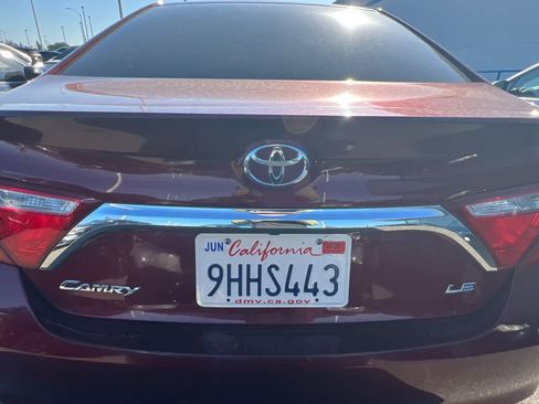 Used 2017 Toyota Camry LE FWD image 19