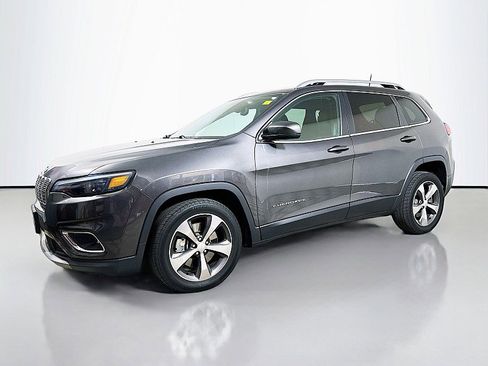 Used 2019 Jeep Cherokee Limited w/ Trailer Tow Group image 3
