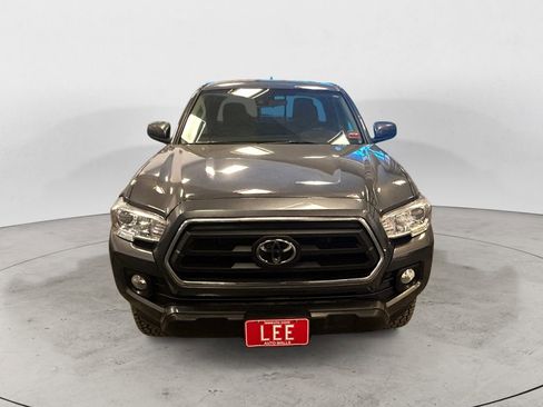 Used 2022 Toyota Tacoma SR5 w/ SR5 Appearance Package (SM) image 6