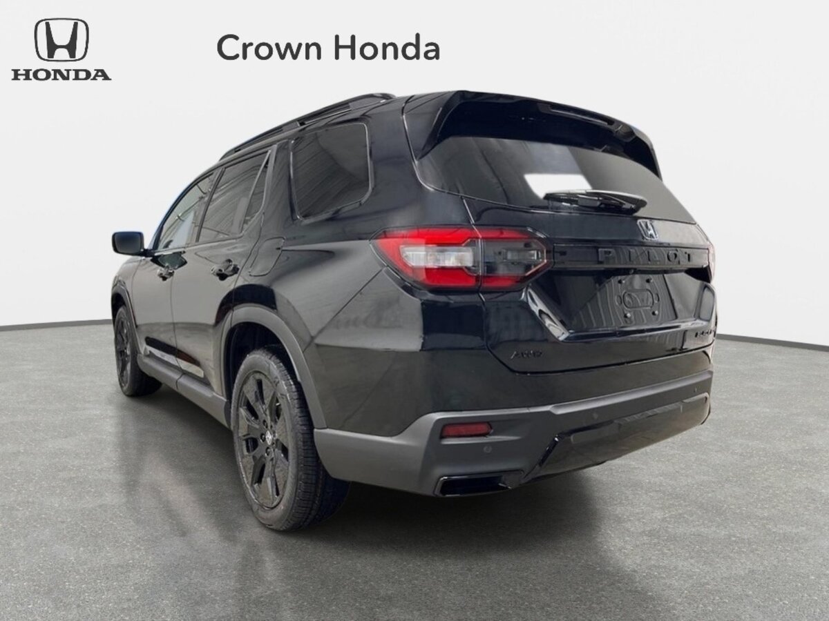 New 2026 Honda Pilot Black Edition image 3