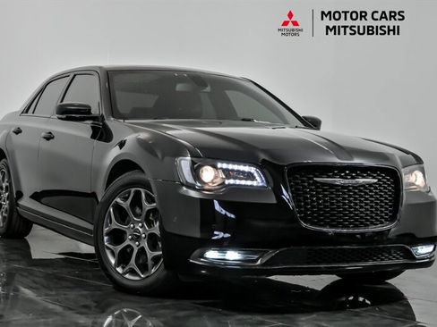 Used 2018 Chrysler 300 S w/ 300S Premium Group AWD/4WD image 1