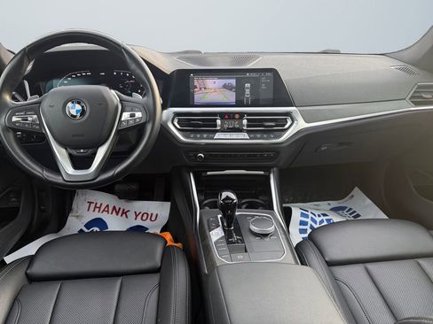 Used 2022 BMW 330i xDrive Sedan w/ Premium Package image 10