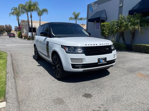 Used 2014 Land Rover Range Rover Supercharged image 3