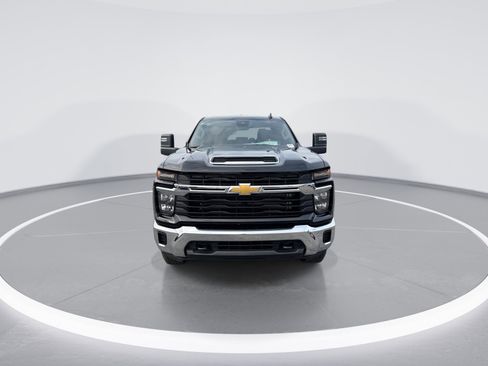 New 2026 Chevrolet Silverado 2500 LT image 3