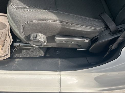 Used 2022 Jeep Wrangler Unlimited Sport AWD/4WD image 16